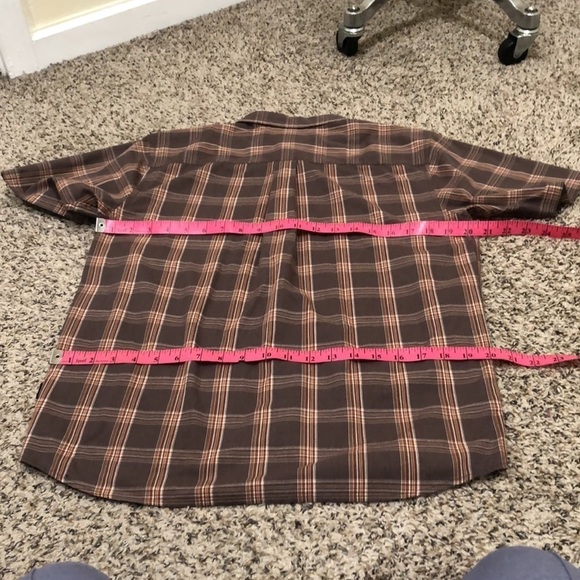 Patagonia Men’s Button Down Short Sleeve Shirt Size Small Brown Plaid Polyester - Picture 4 of 8